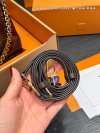 Multipass Bag