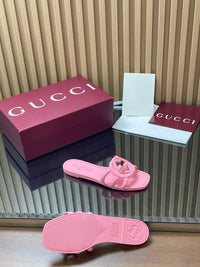 Interlocking G Slide Sandals