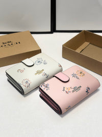 Corner Zip Wallet