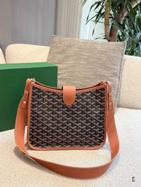 Belvedere PM Messenger Bag