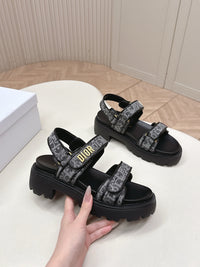 Dioract Platform Sandals