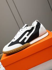 Trail Sneakers