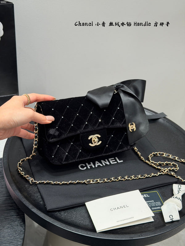 Classic Flap Bag Velvet