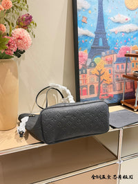 Neverfull MM Tote Bag