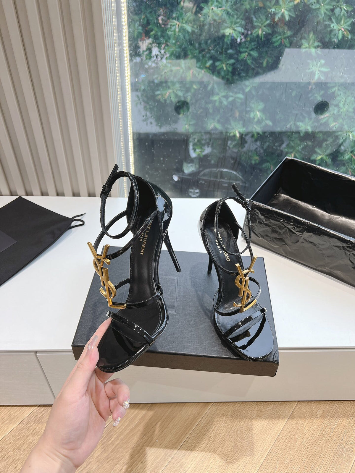 Cassandra Sandals