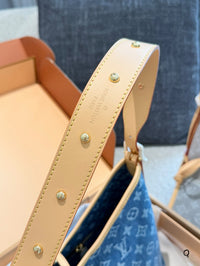 CarryAll Shoulder Bag
