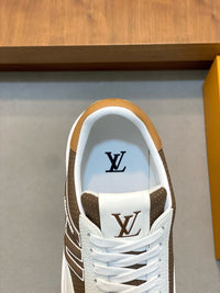Beverly Hills Sneakers