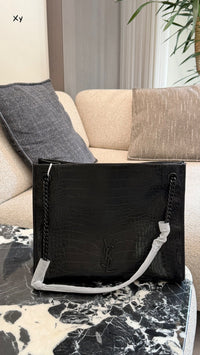 Medium Niki Shopping Bag