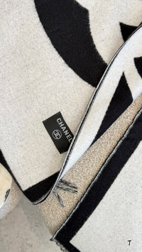 Logo Scarf
