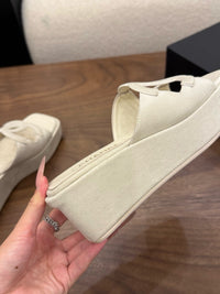 26S Platform Sandals