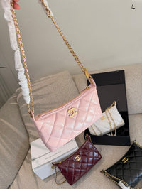 Hobo Shoulder Bag