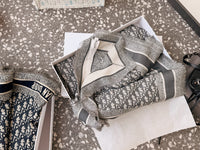 Oblique Jacquard Scarf
