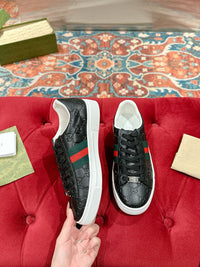 Low Top Sneakers
