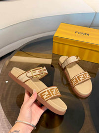 Feel Slide Sandals