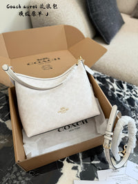 Laurel Shoulder Bag