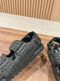 Logo-Plaque Crochet Sandals