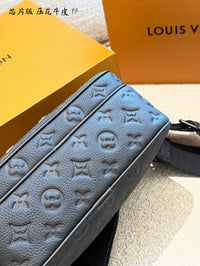 S Lock Messenger Bag