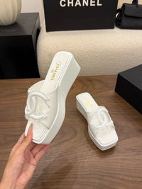 26S Platform Sandals