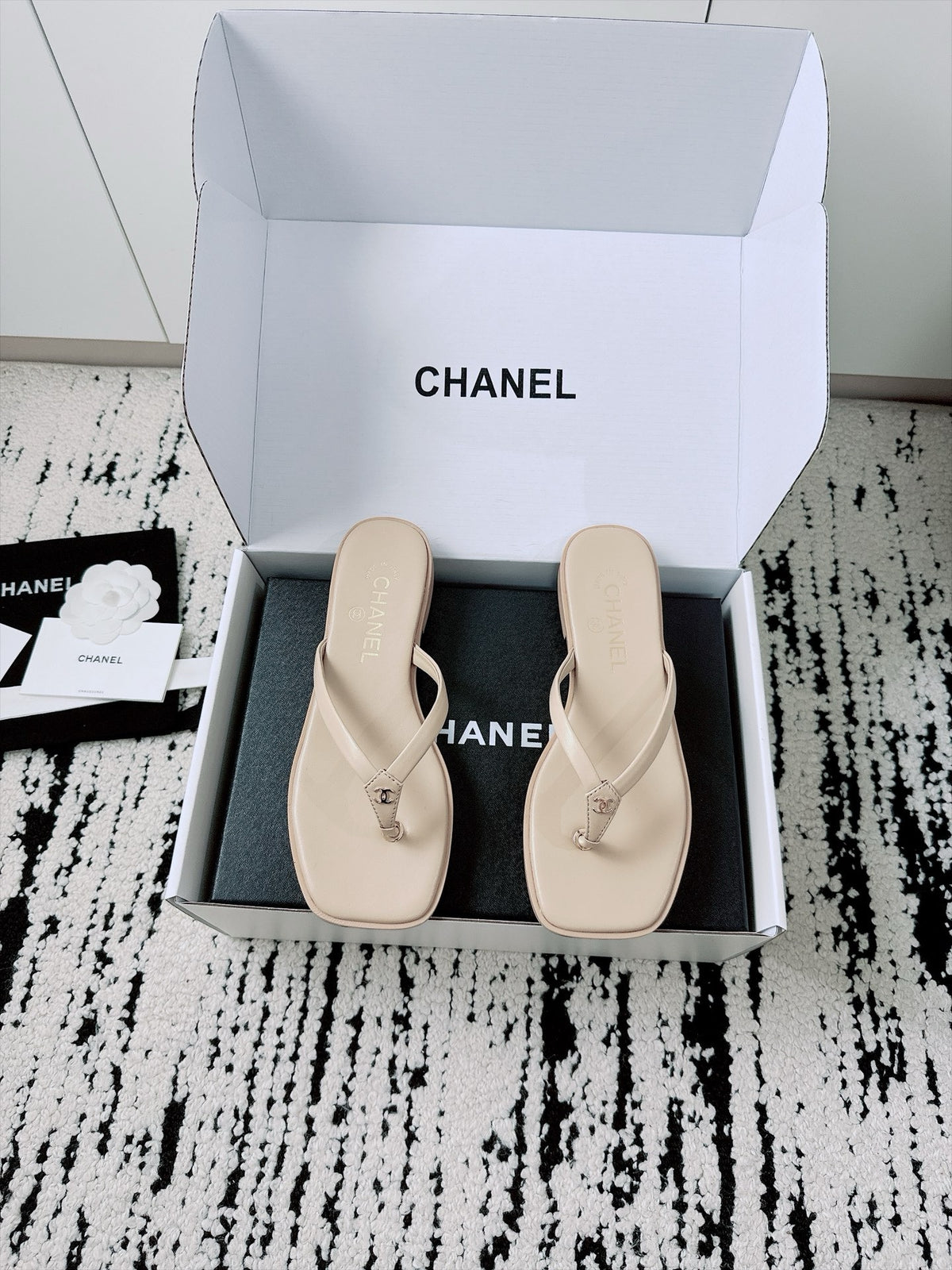 26A Times Square Thong Sandals