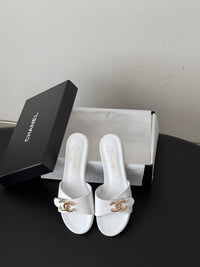 26B Leather Sandals