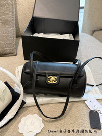 26P Preppy Coco Cylinder Bowling Bag