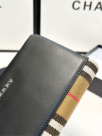 Horseferry Check Wallet