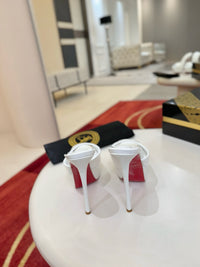 Me Dolly Mules