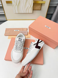 Gymnasium Sneakers