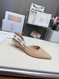 26S Slingback Pumps