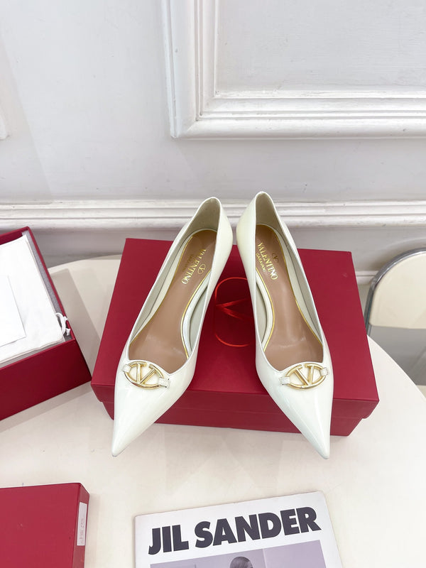 Garavani VLogo Patent Leather Pumps 6cm