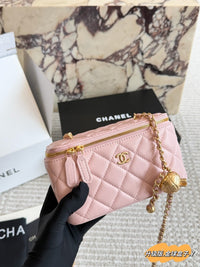 Pearl Crush Vanity Bag