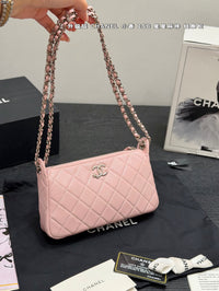 25B Pouch Bag