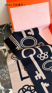 Casaque Porte-Clefs Scarf