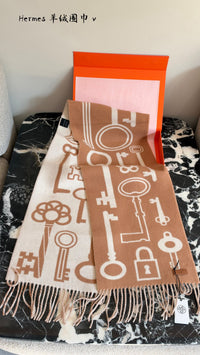 Casaque Porte-Clefs Scarf