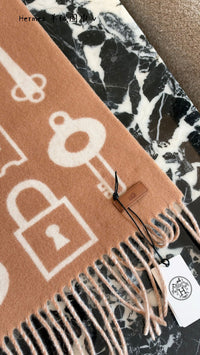 Casaque Porte-Clefs Scarf