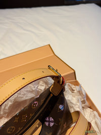 Pochette Hills Pouch
