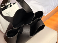 Liaison Tote Bag