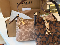 Emeilia Shoulder Bag